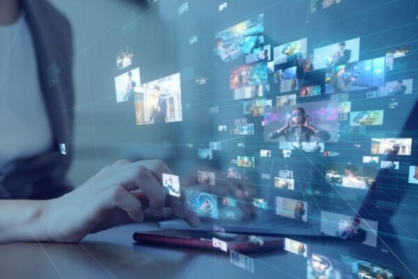 How Social Media Is Revolutionizing the Entertainment Industry