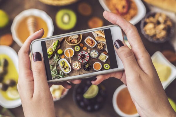 The Role of Social Media in Promoting Sustainable Eating